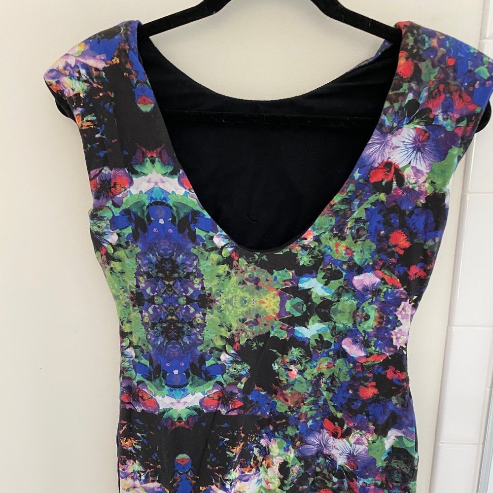 Dress (floral) with shoulder pads